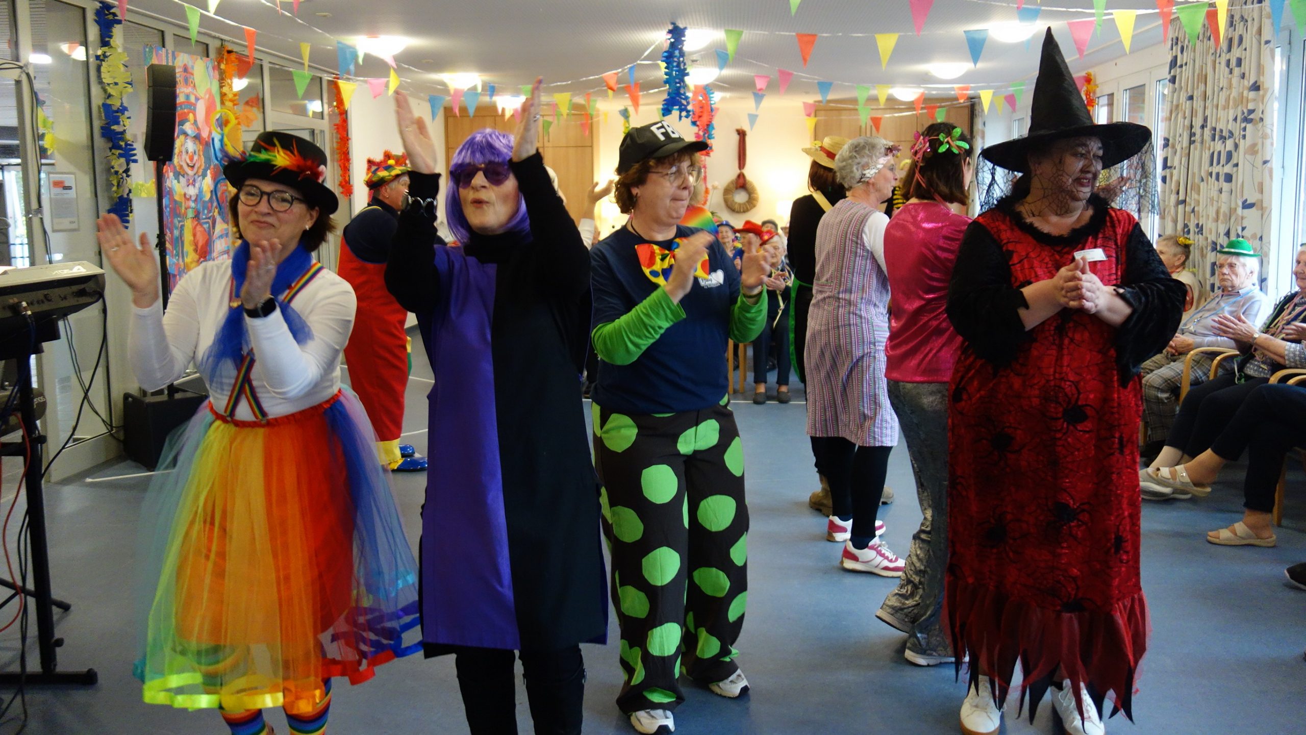 Stimmungsvolles Altweiber Stimmungsvolles Altweiber